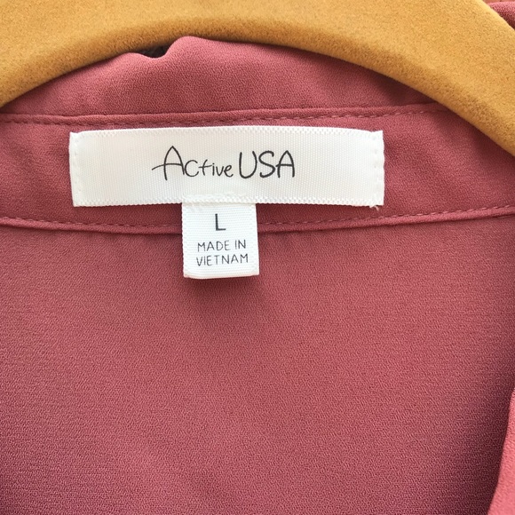 Button down shirt - Picture 2 of 3